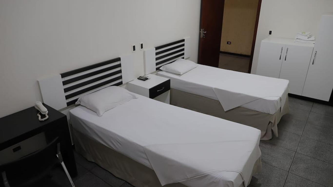 Neves Hotel