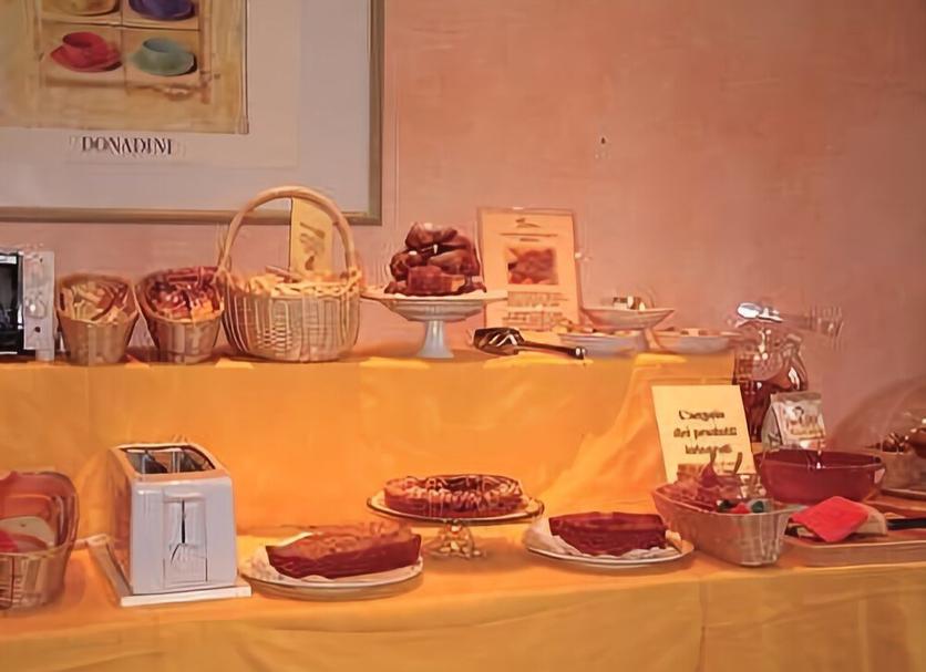 Buffet Photo