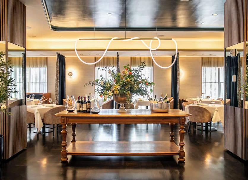 Restaurant Photo
