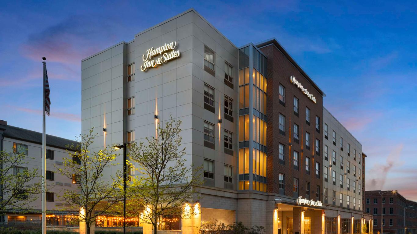 Hampton Inn & Suites Worcester