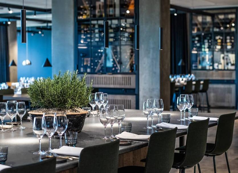 Restaurant Photo