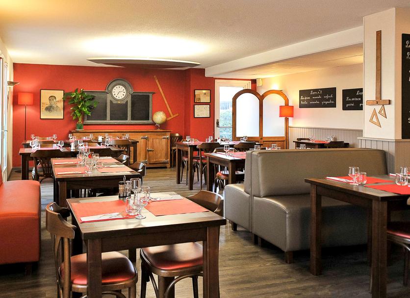 Restaurant Photo