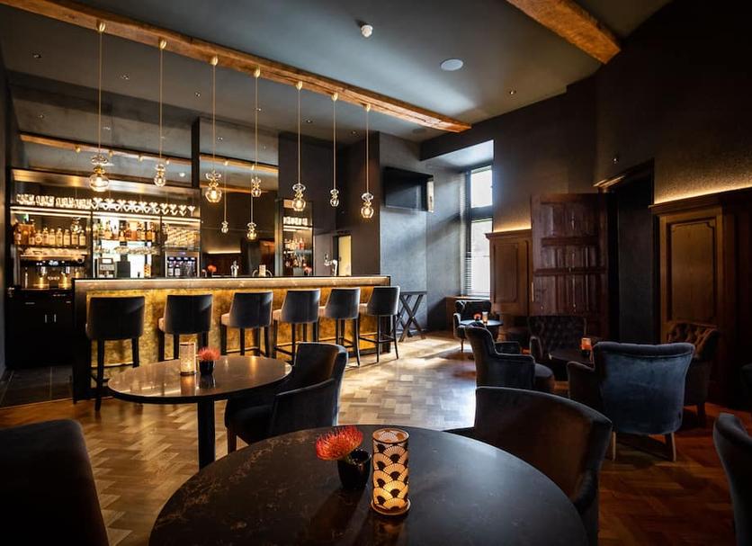 Bar Photo