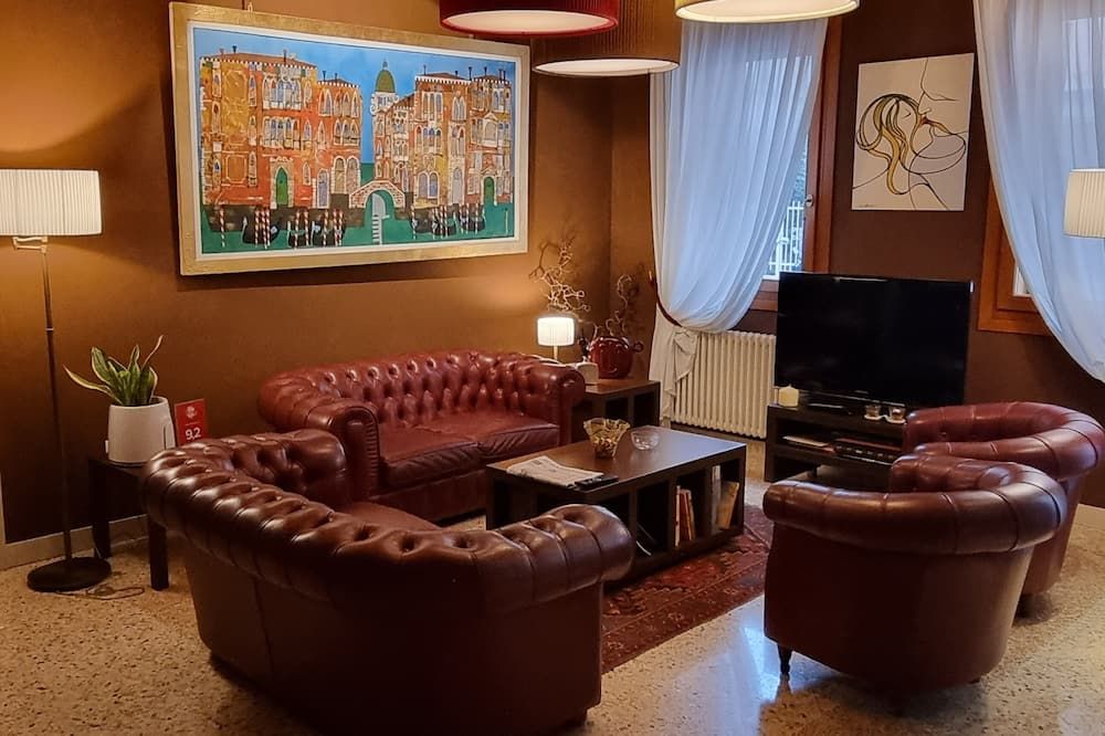 Salon