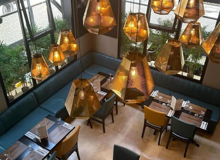 Restaurant Photo