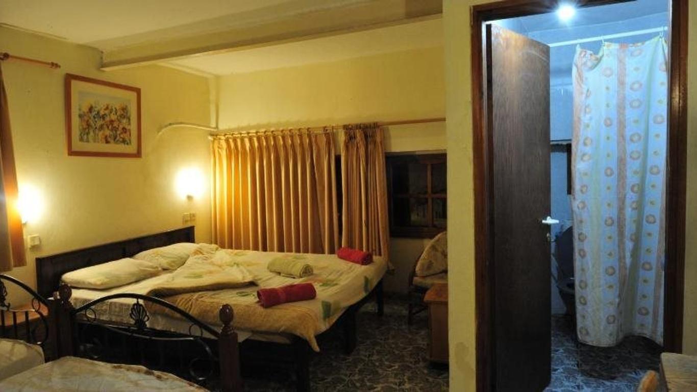 Akko Gate Hostel