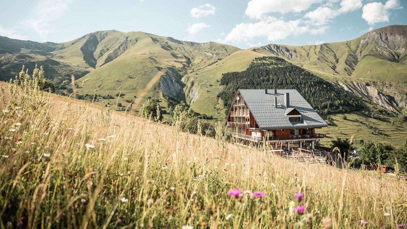 Les Cèdres - Hôtel - Restaurants - Spa