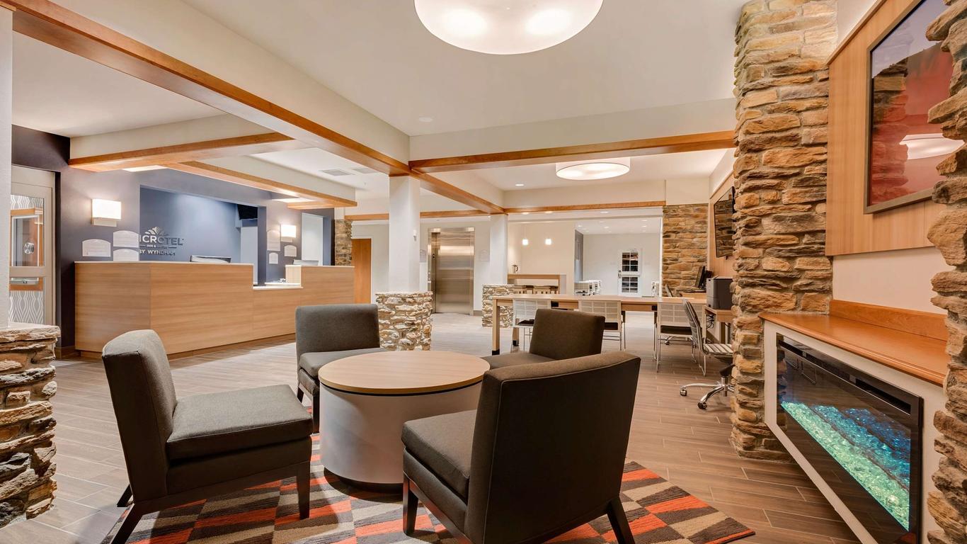 Microtel Inn & Suites by Wyndham Clarion