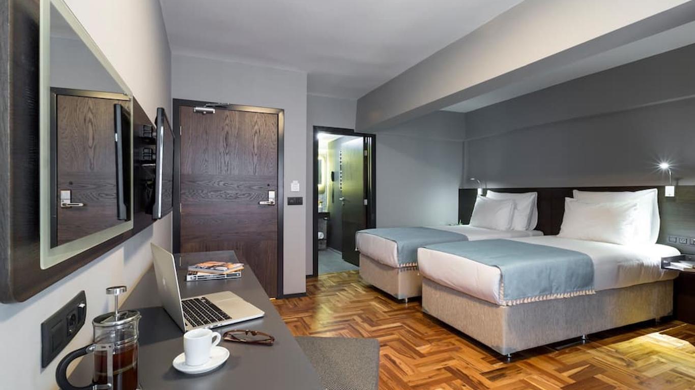 Lampa Design Hotel-Special Category