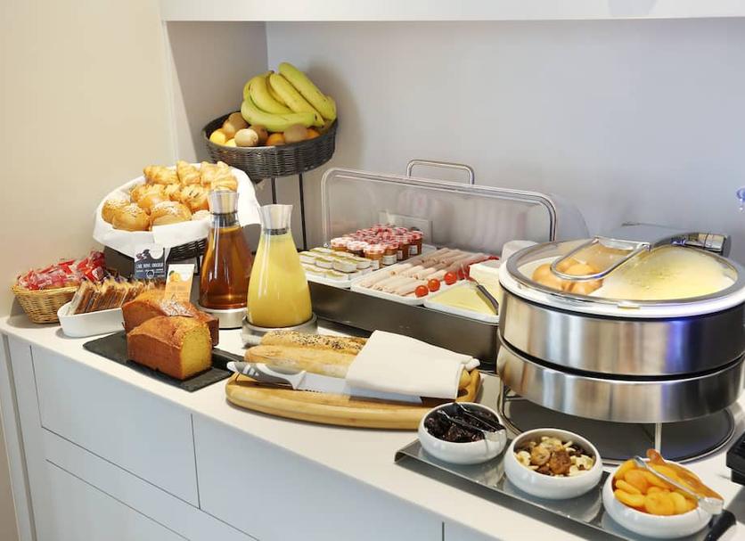 Buffet Photo