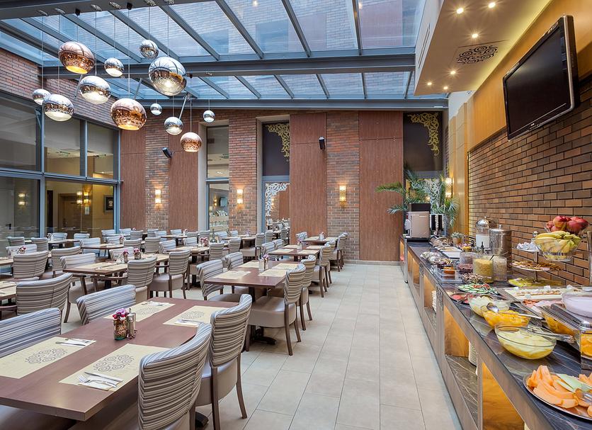 Restaurant Photo