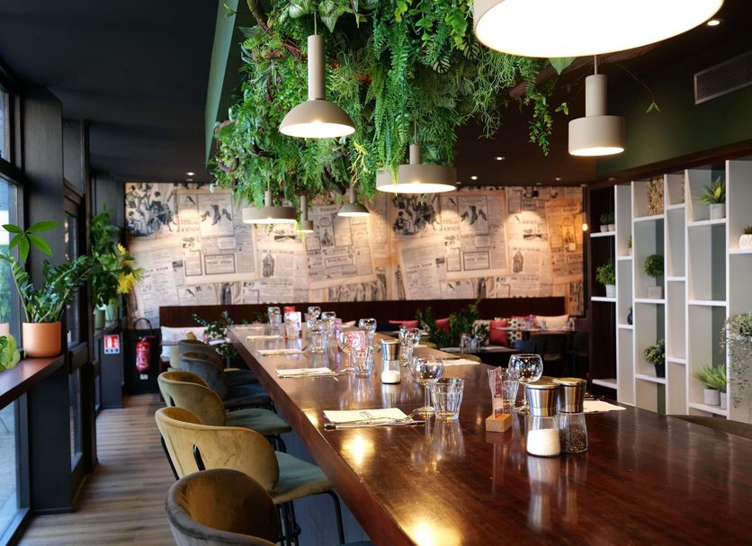Restaurant Photo