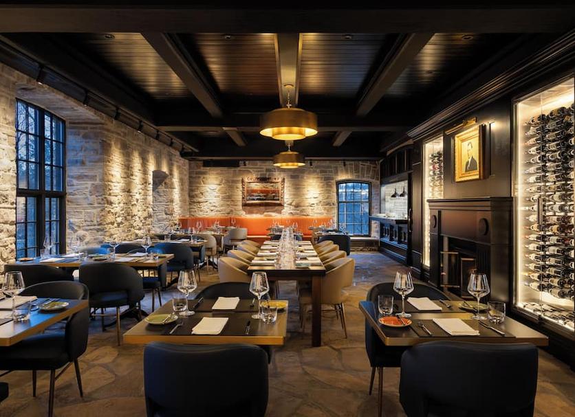 Restaurant Photo