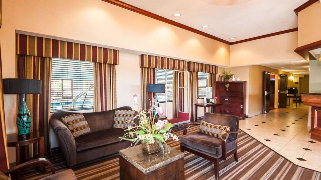 Comfort Inn & Suites