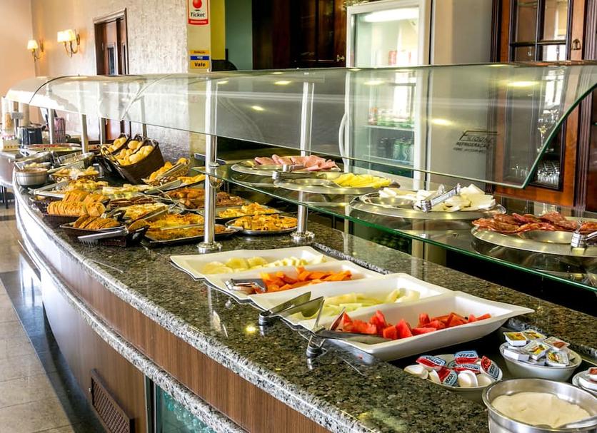 Buffet Photo