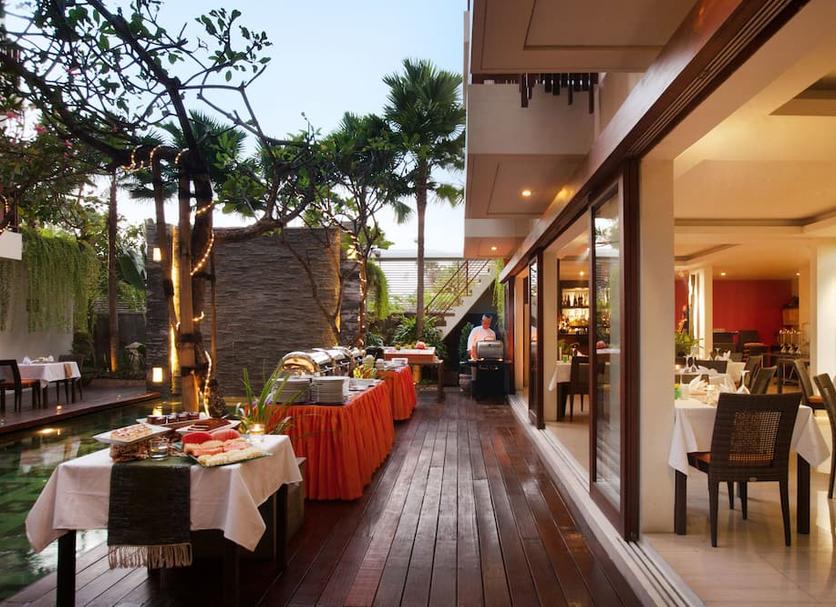 Restaurant Photo
