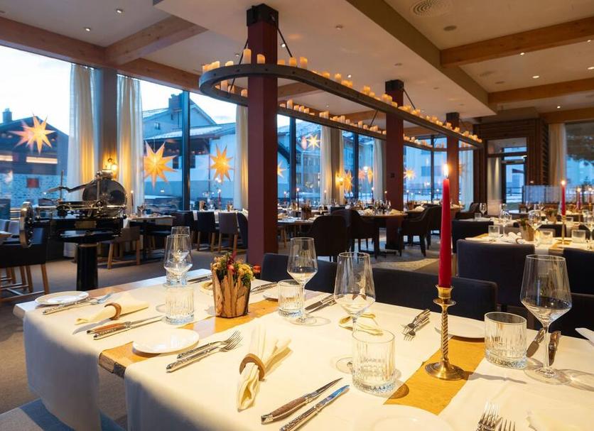 Restaurant Photo