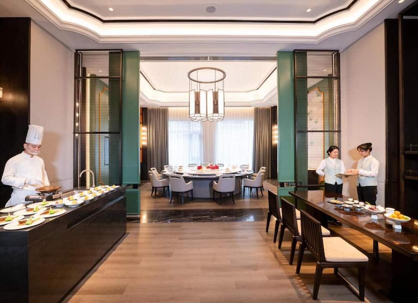 Restaurant Photo