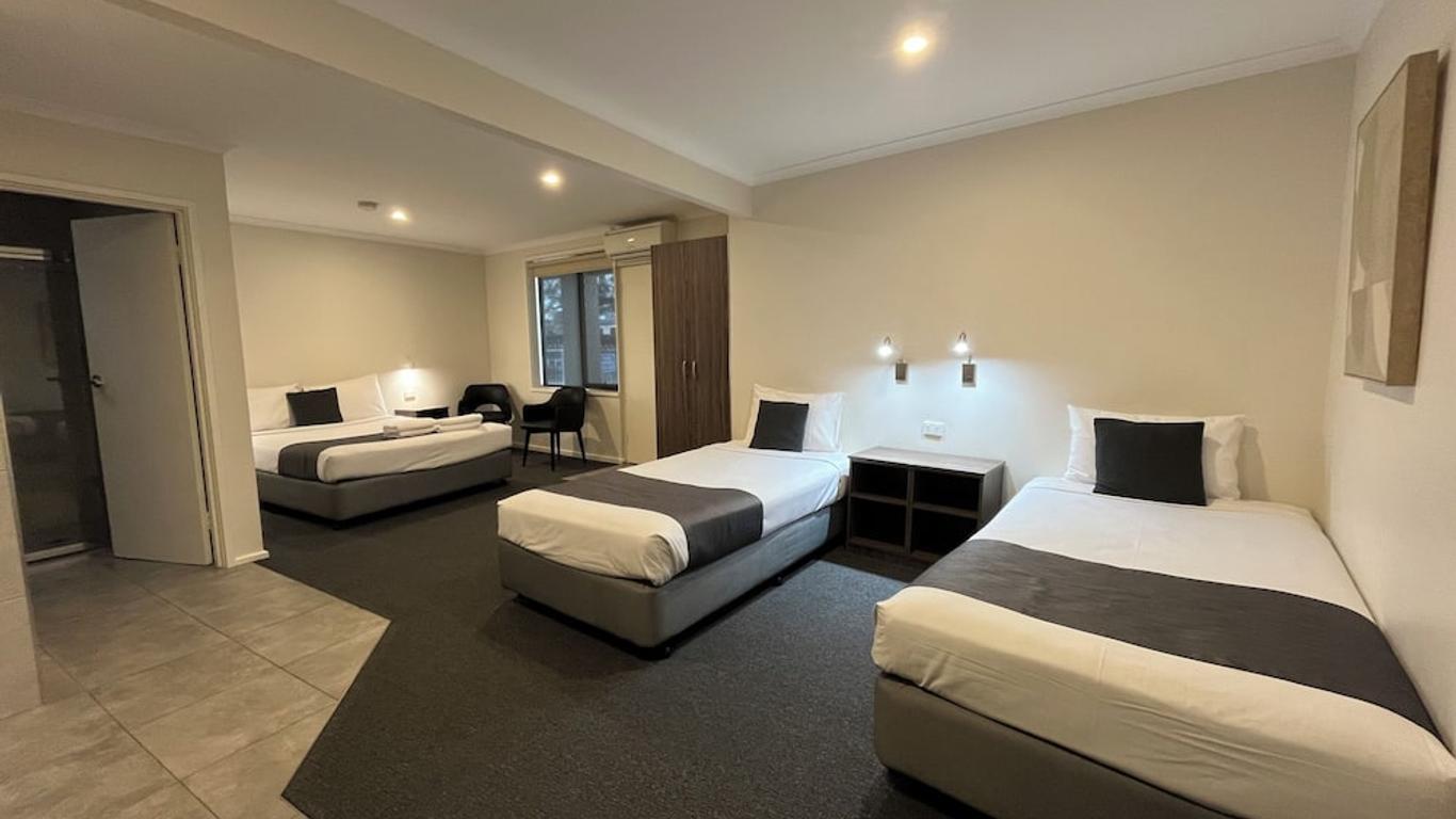 Ryley Motor Inn