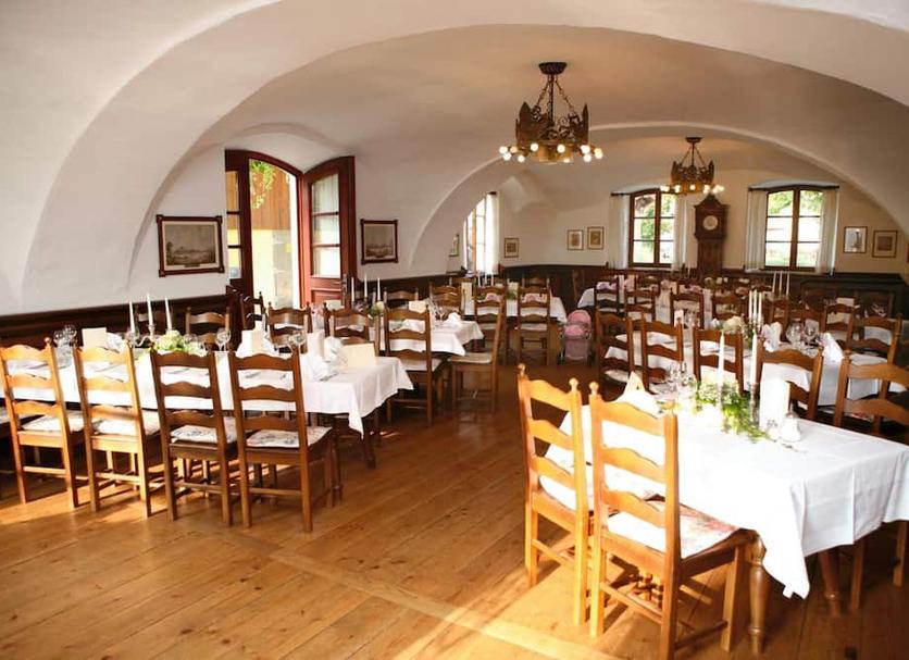 Restaurant Photo
