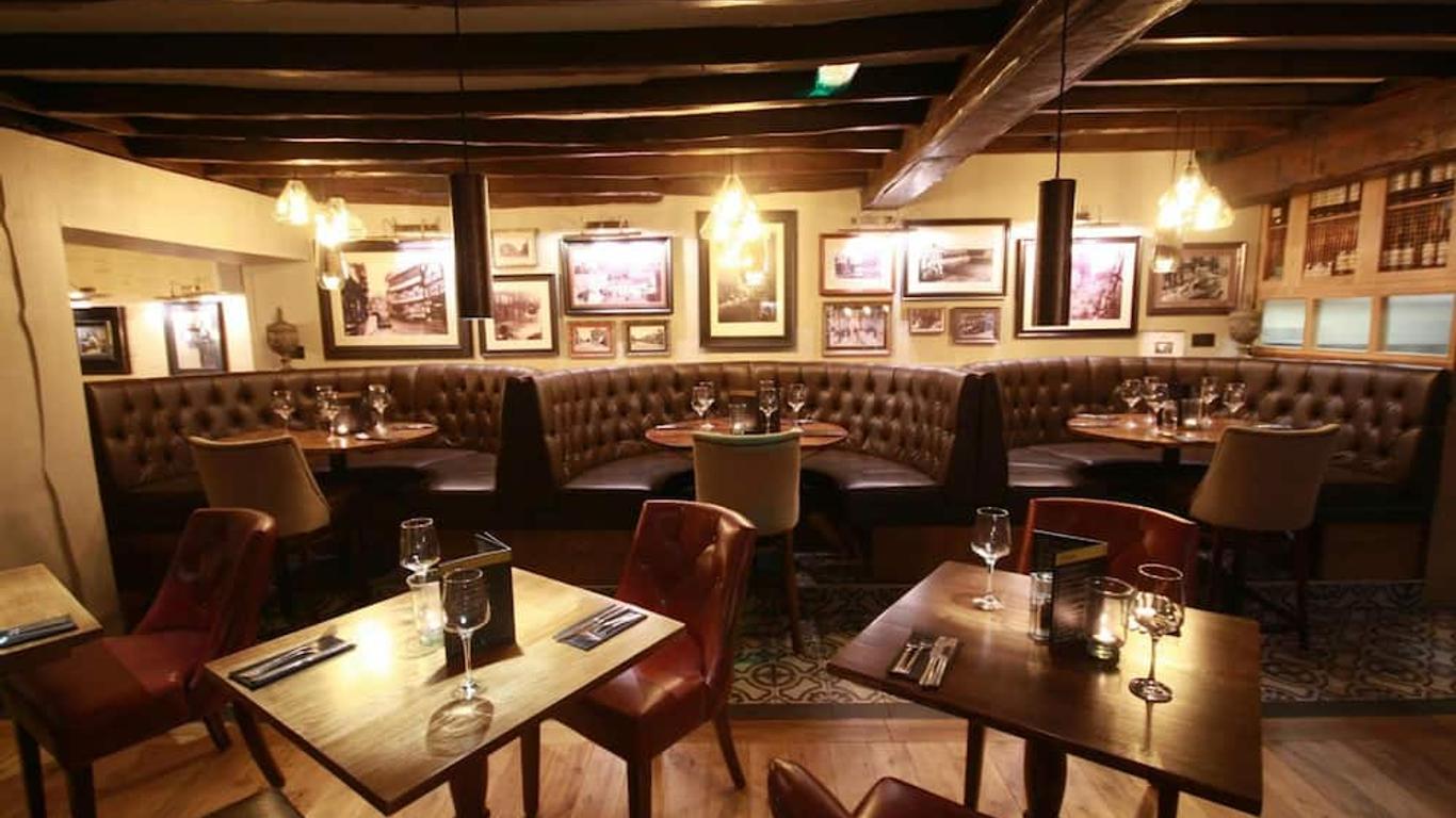 Crown Hotel
