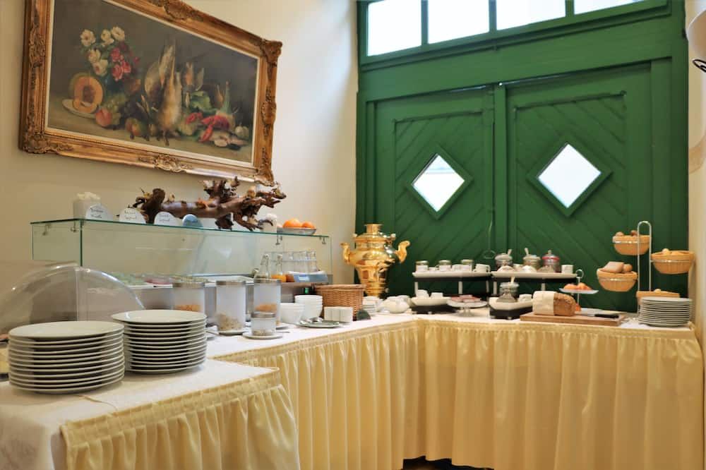Buffet Photo