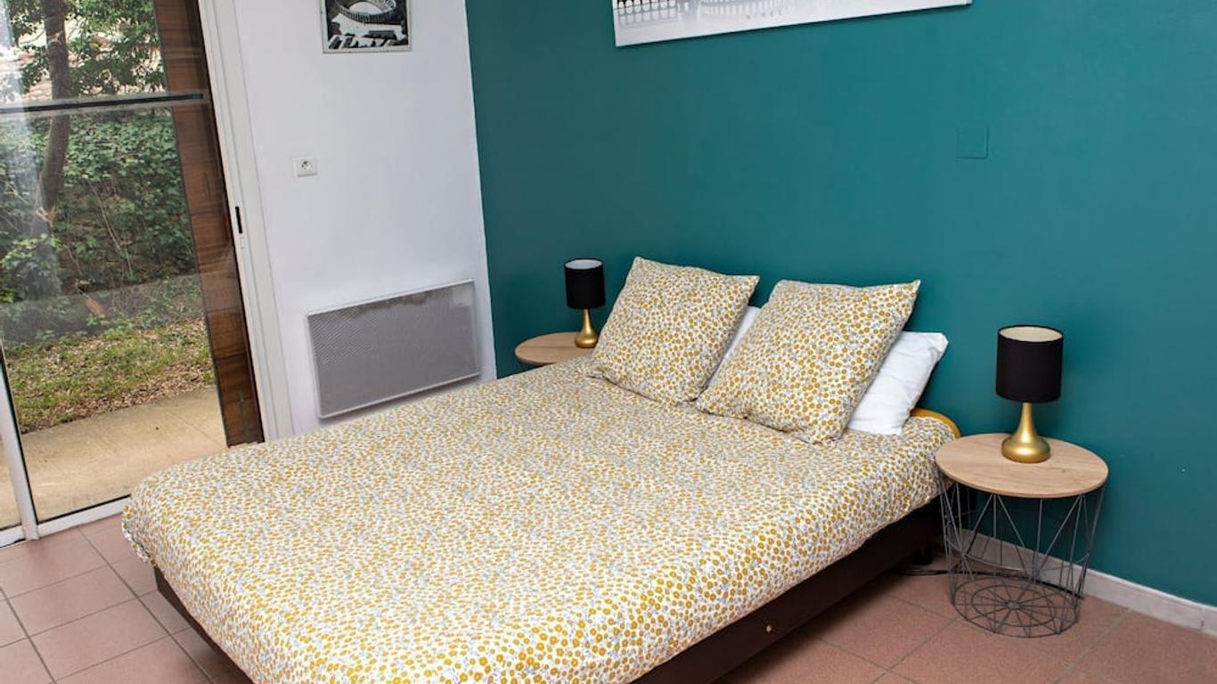Auberge de Jeunesse HI Nîmes