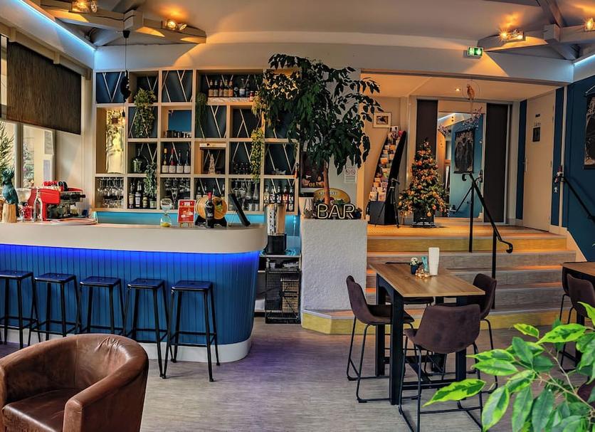 Bar Photo