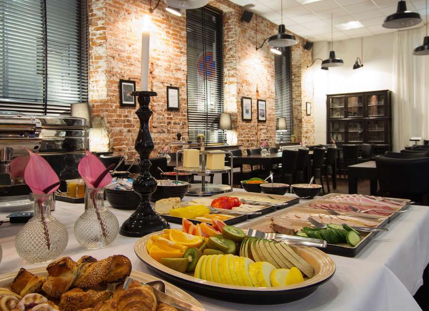 Restaurant Photo