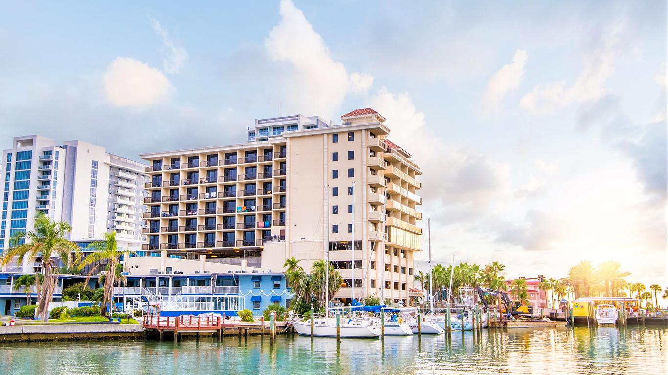 Pier House 60 Clearwater Beach Marina Hotel