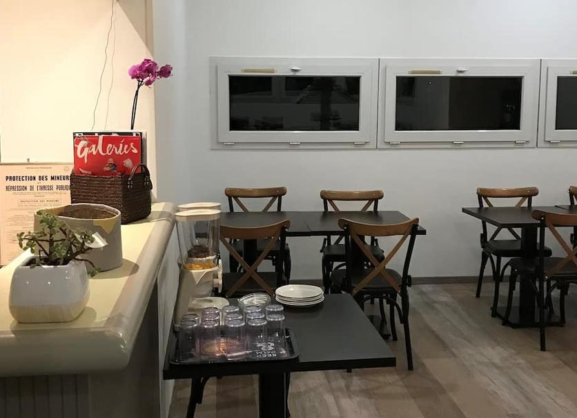Restaurant Photo
