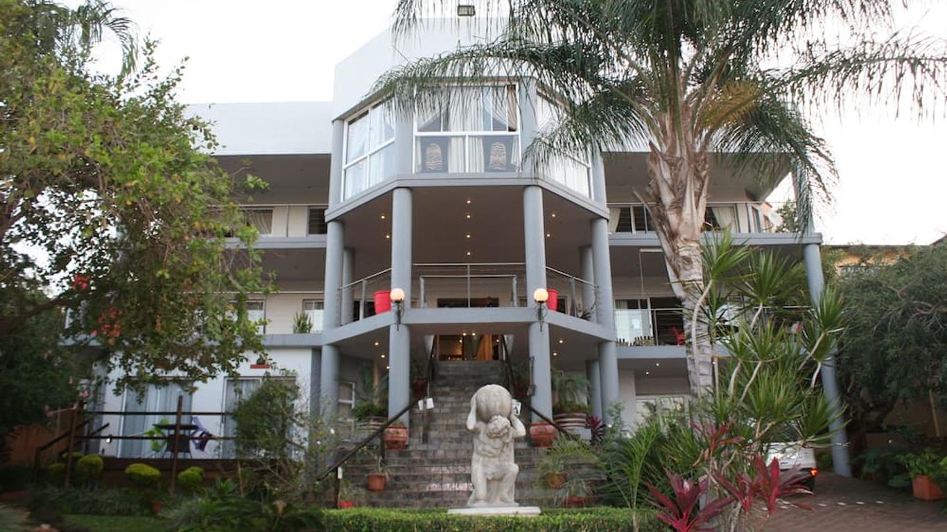 Villa-Candilabra Guesthouse
