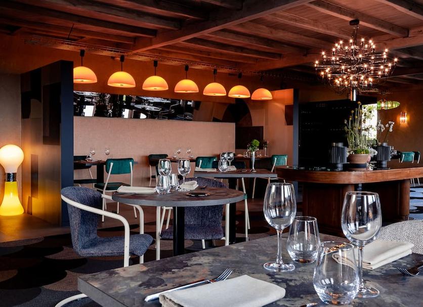 Restaurant Photo