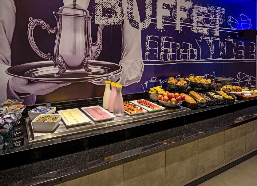 Buffet Photo