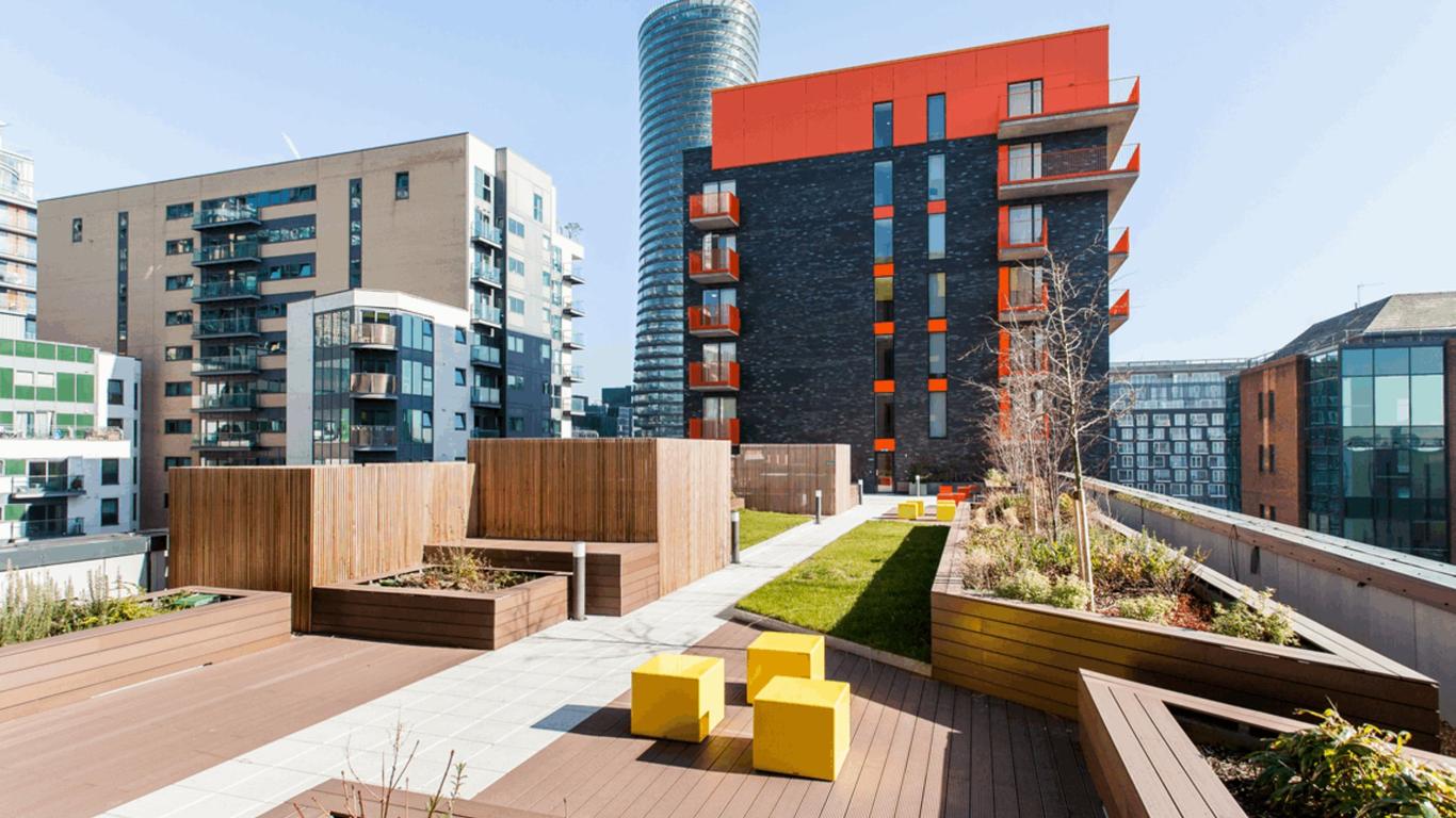 Clover Court By Q Apartments