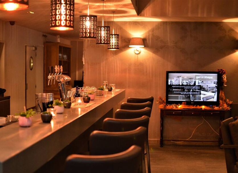 Bar Photo