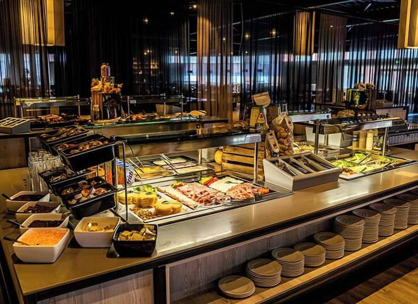 Buffet Photo