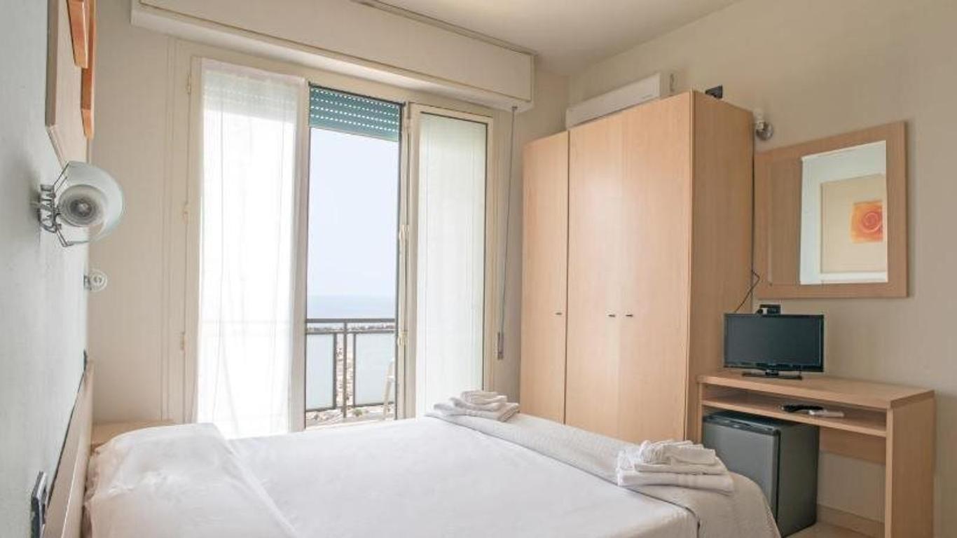 Hotel Constellation