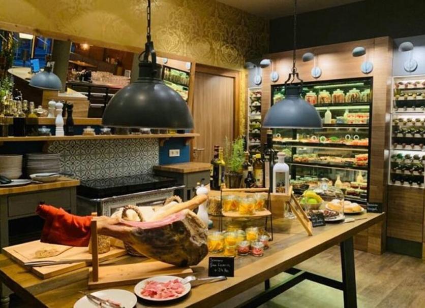 Buffet Photo