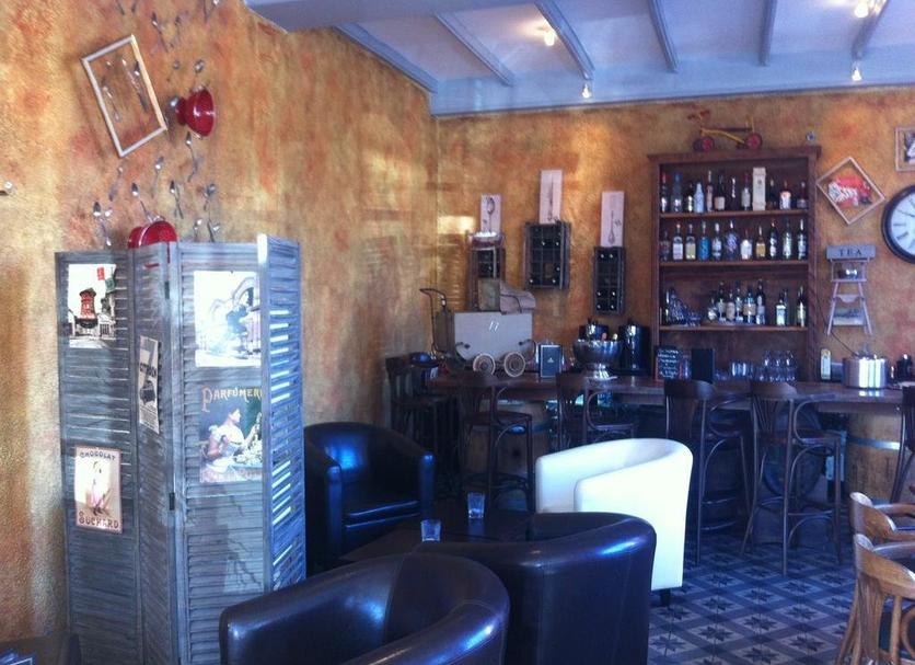 Bar Photo