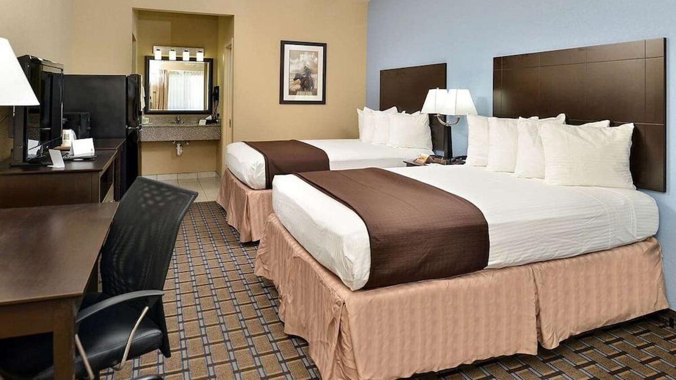 Western Inn & Suites