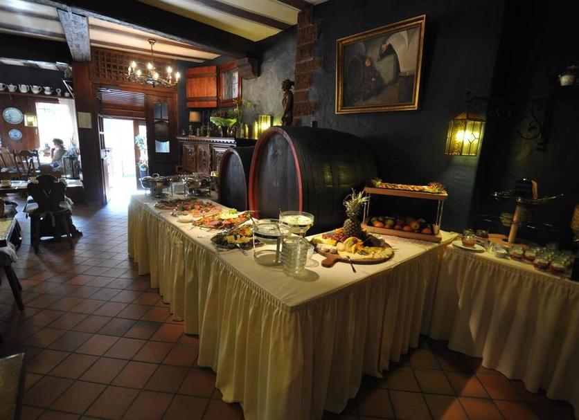 Buffet Photo