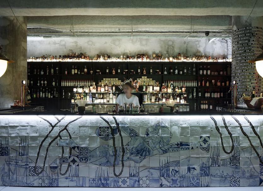 Bar Photo