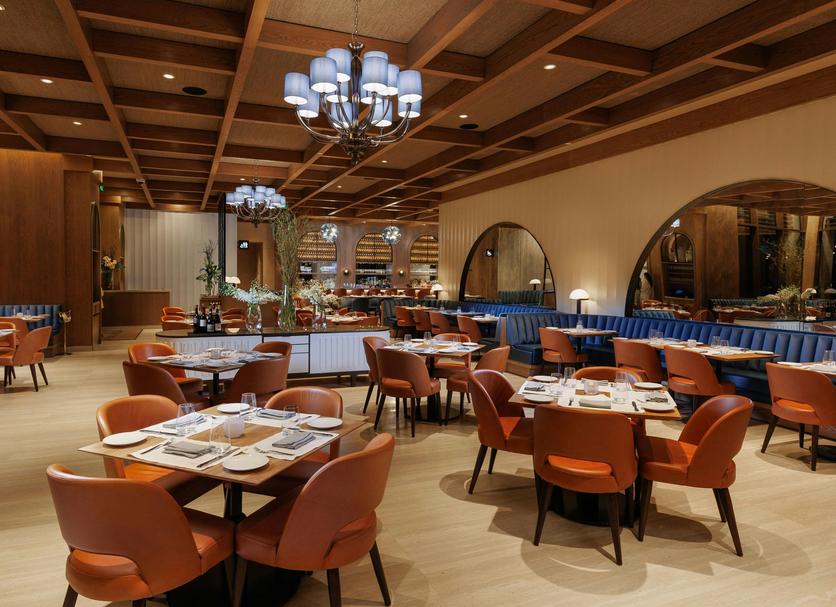 Restaurant Photo