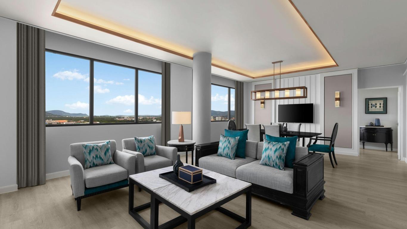 Courtyard by Marriott Phuket Town