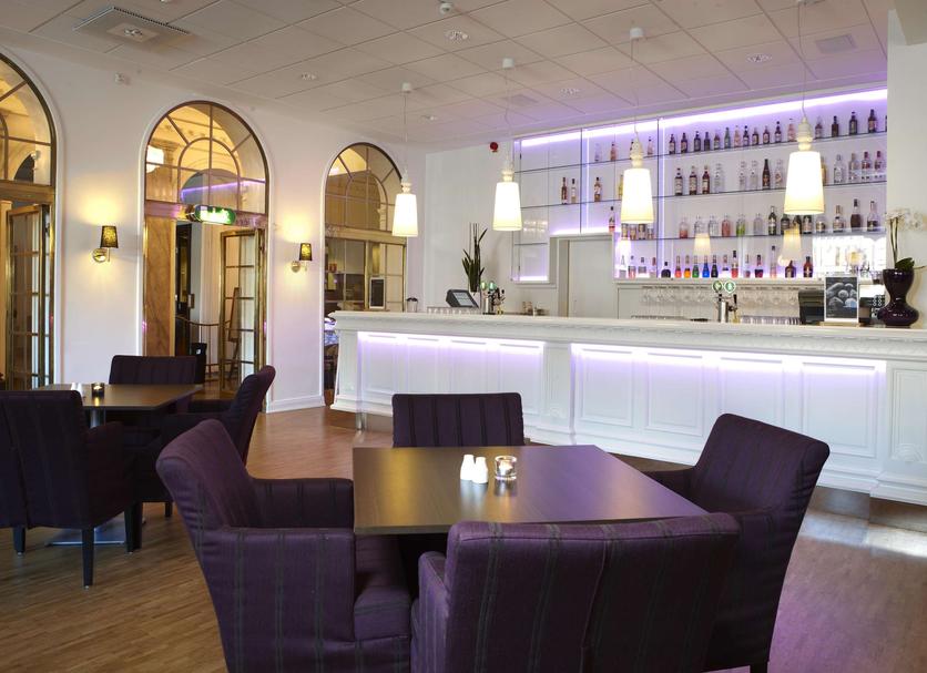 Bar Photo