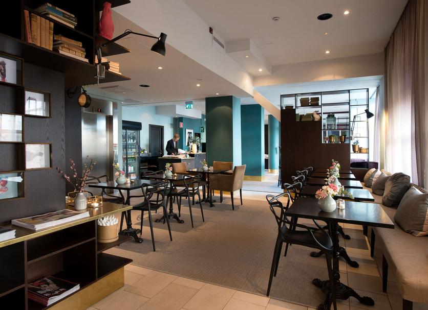 Restaurant Photo