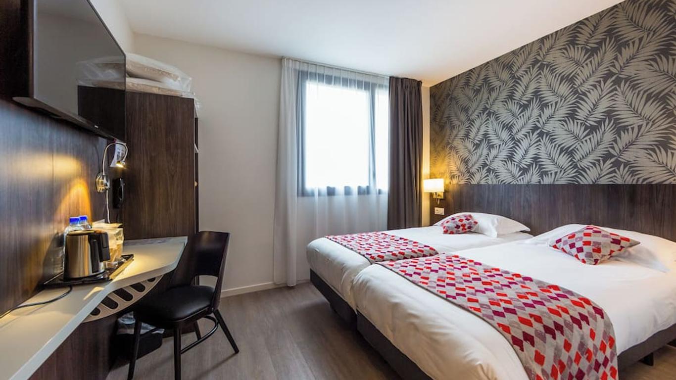 Brit Hotel Ploermel - Hotel de l'Hippodrome