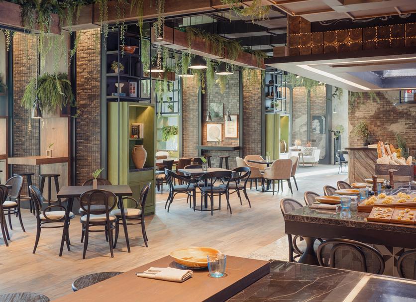 Restaurant Photo