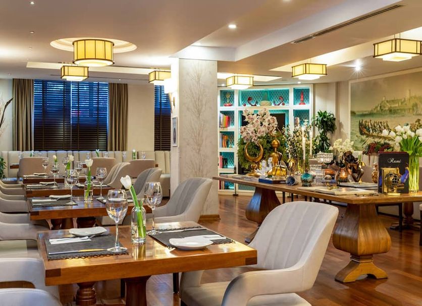 Restaurant Photo